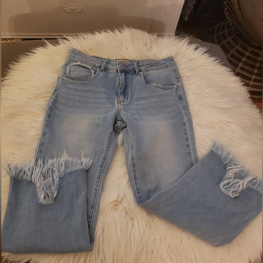 Blanco bliss cropped back slit light blue jeans